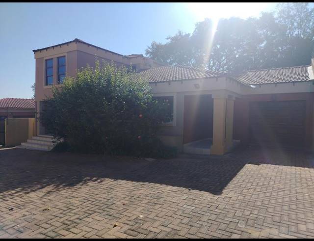 3 BEDROOM PROPERTY TO RENT IN BENDOR PARK